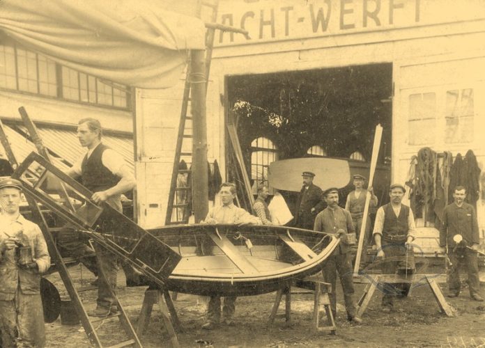 Faul Yachtwerft im Jahre 1912 in Wollishofen (CH)