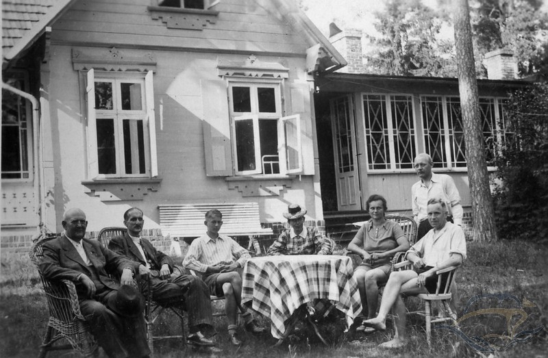 Im Ferienhaus der Fa. Heine in Lilupe.