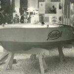 Panther IV mit Wasserskier auf einer Ausstellung - Herkunft des Fotos unbekannt