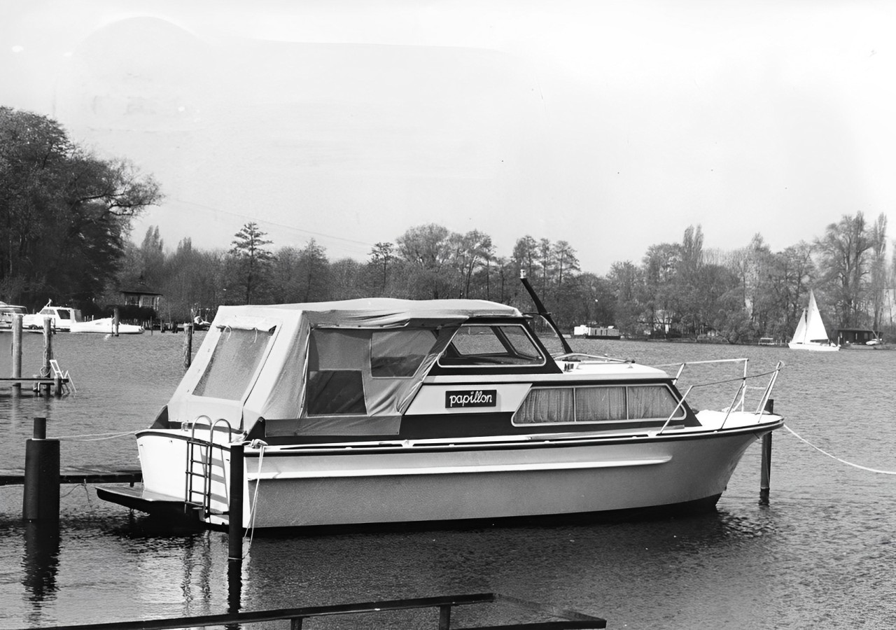 Spreestern-S-Riss-Manfred-Ernst-gebaut-Werft-Stapel-Stapellauf-1985.jpg