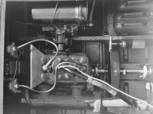 Treuholz - Ur-T4 - Konstrukteur Theodor Ernst - DKW P8-Motor ohne Getriebe