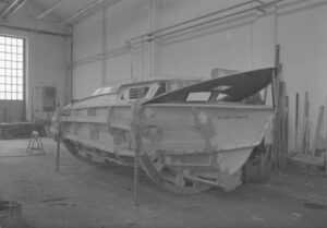 Bora-Motorboote im Bau. 1961 – © Historisch-fotografisches Archiv Werk Monfalcone, Monfalcone