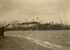 Stapellauf des gemischten Dampfschiffes Triest. 16. Dezember 1908 – © Aldebaran Maritime Association, Triest
